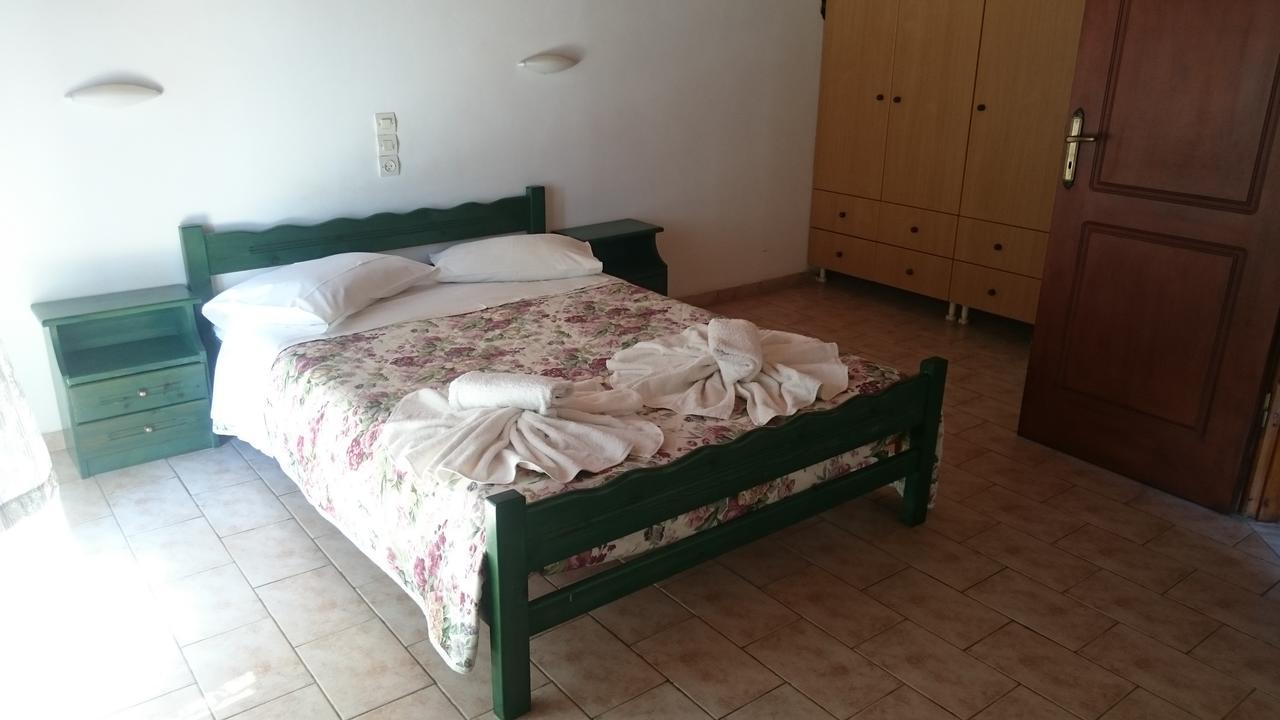 Dakis Studios Keri Exteriör bild