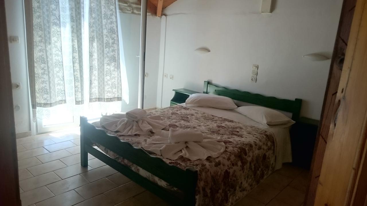 Dakis Studios Keri Exteriör bild